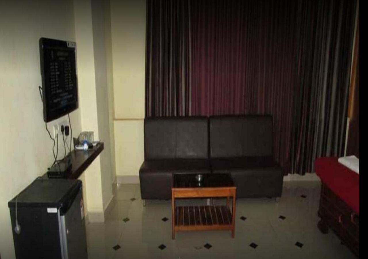 Sap Residency Hotel Tiruppur Luaran gambar